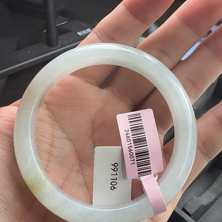 翡翠未镶嵌手镯手镯