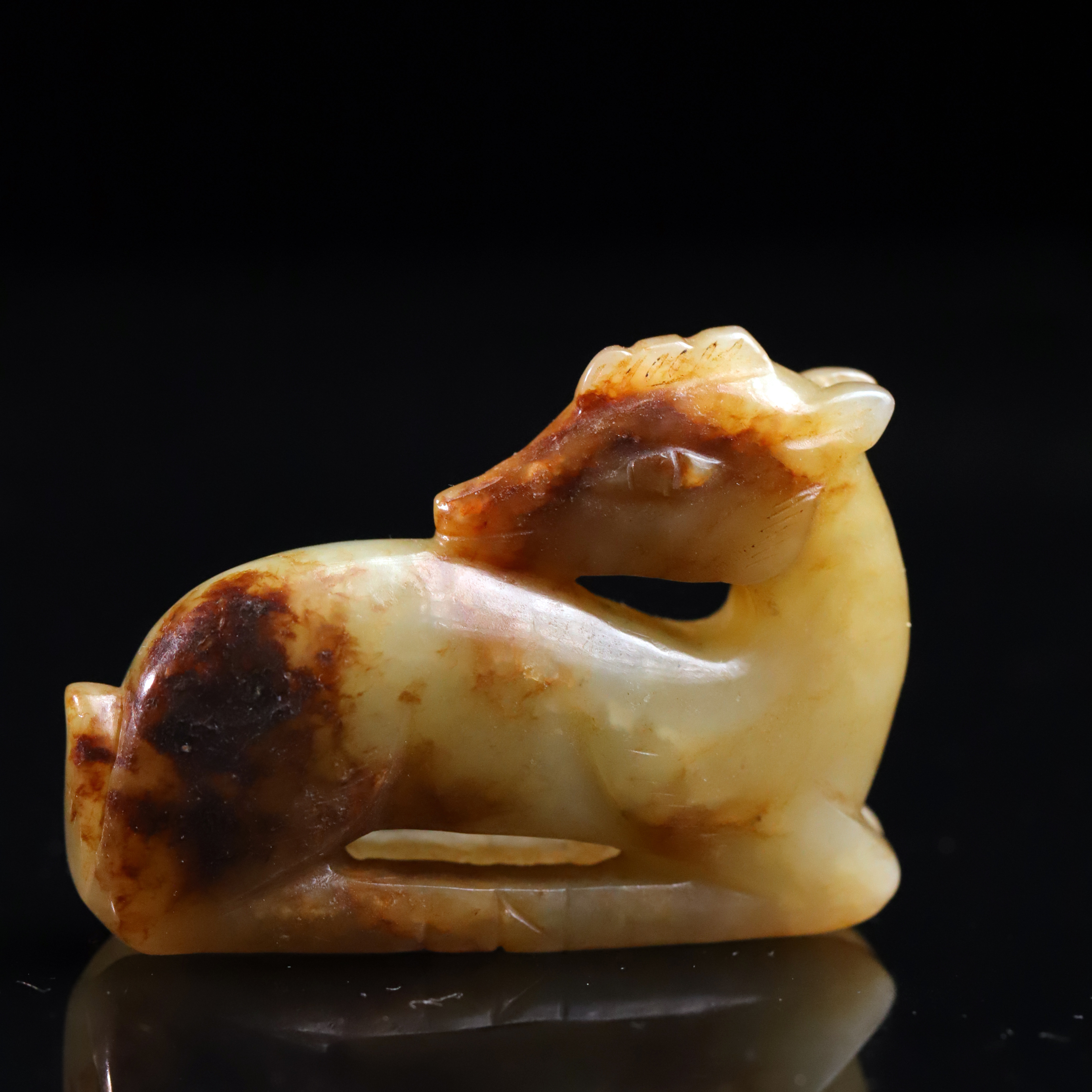 明代和田玉天鹿把件