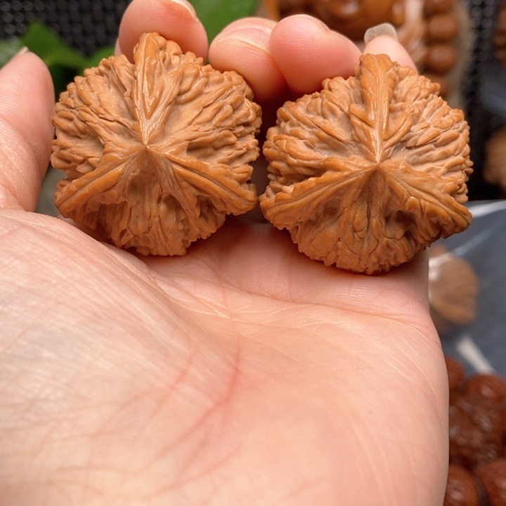 文玩核桃吊坠文山奔