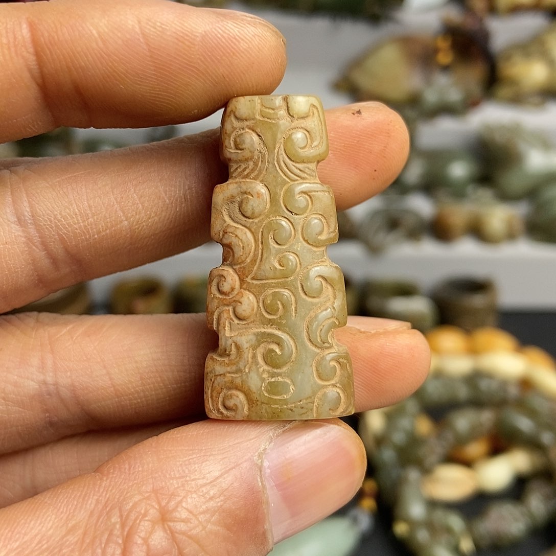 和田玉（糖玉）配饰未镶嵌