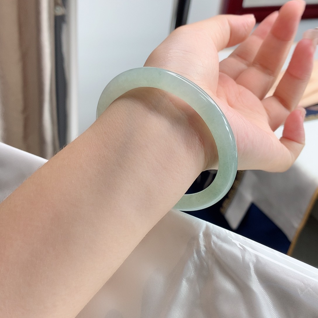 翡翠手镯未镶嵌天然翡翠10号