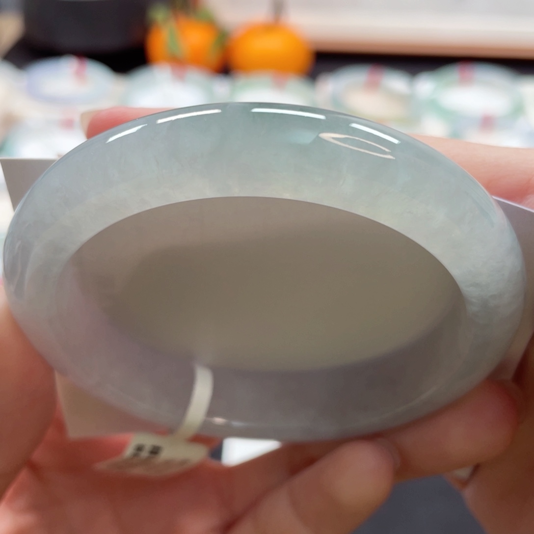 【闪购商品】翡翠手镯未镶嵌60冰条子湖水绿3号