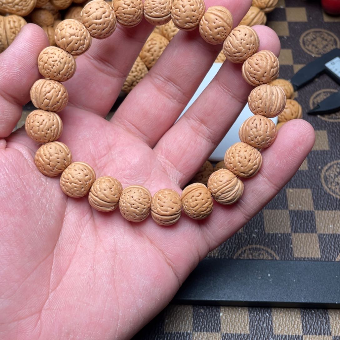 桃核吊坠伟*铁扇野生