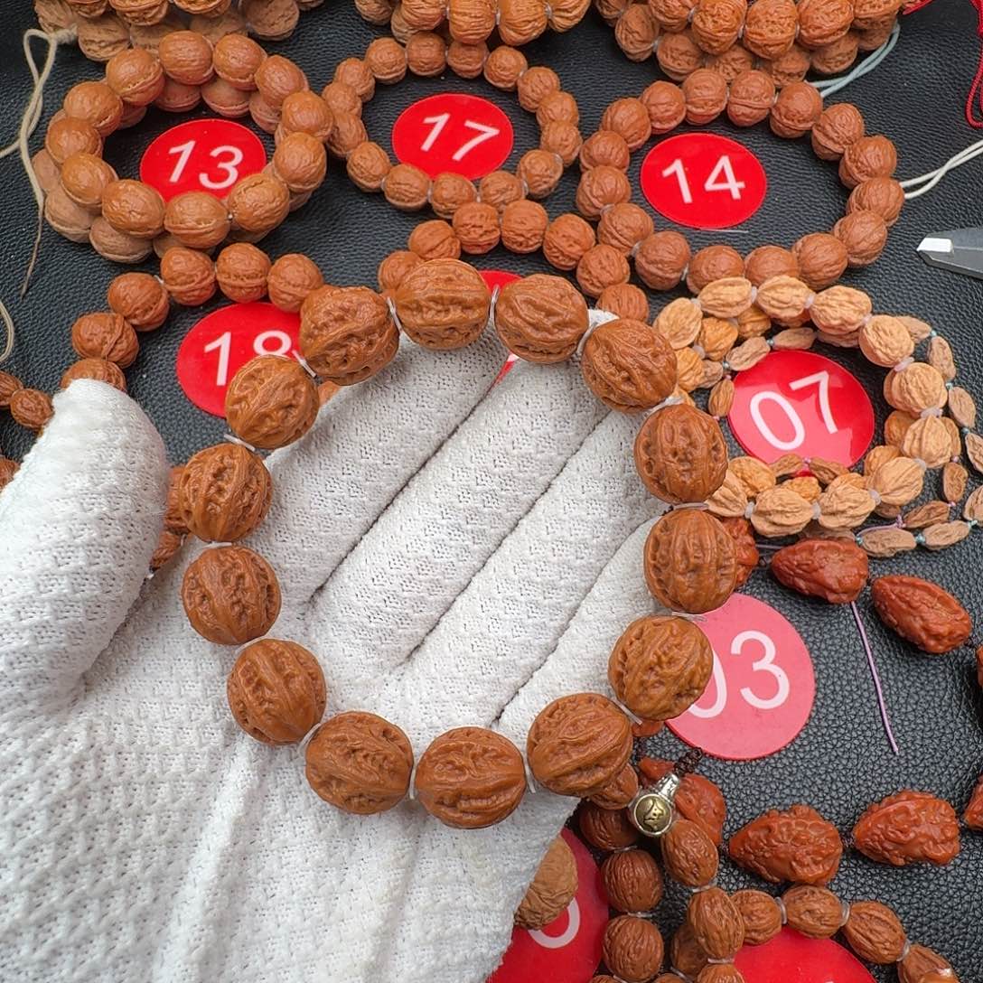 我***我吊坠文玩核桃京八棱