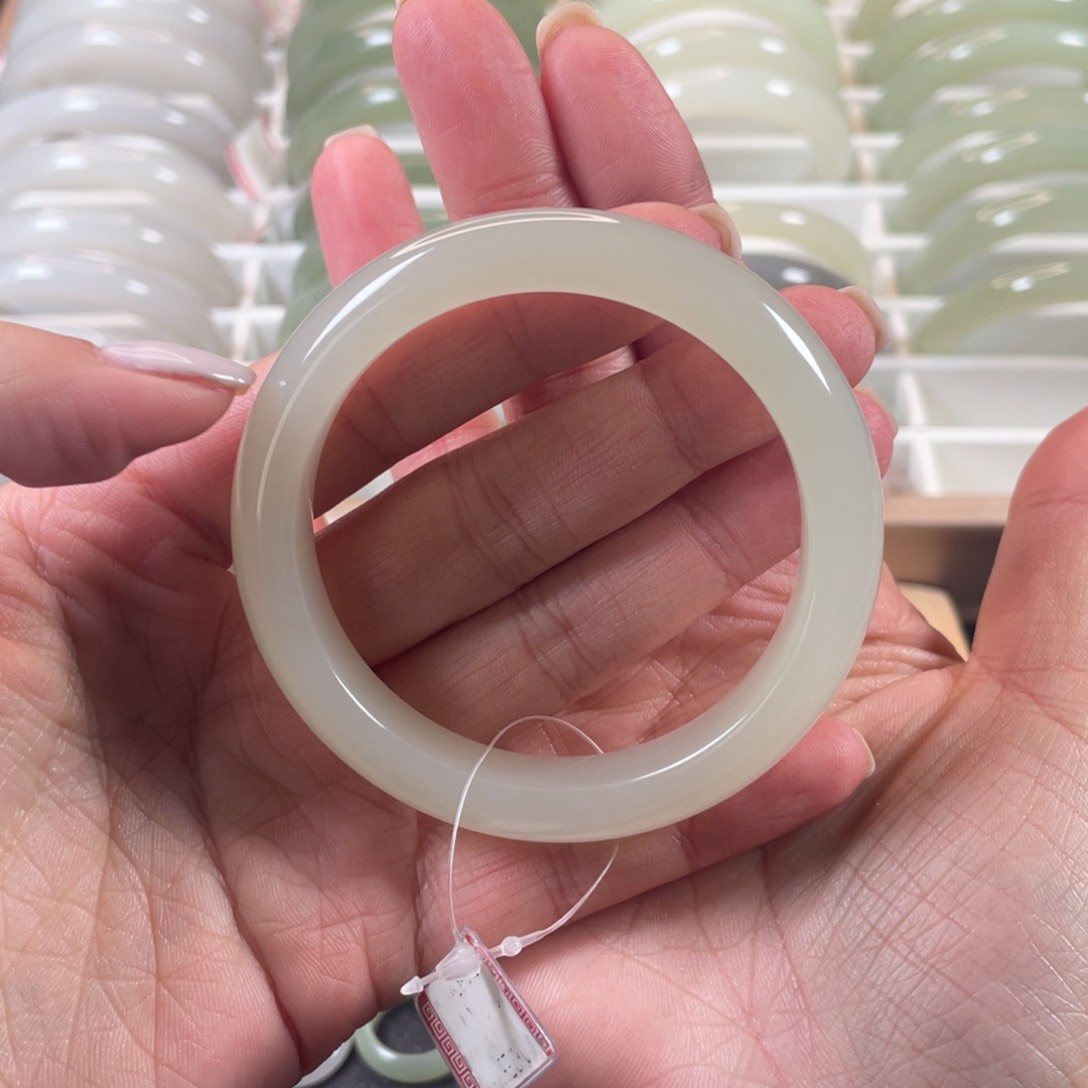 未镶嵌手镯和田玉K**o