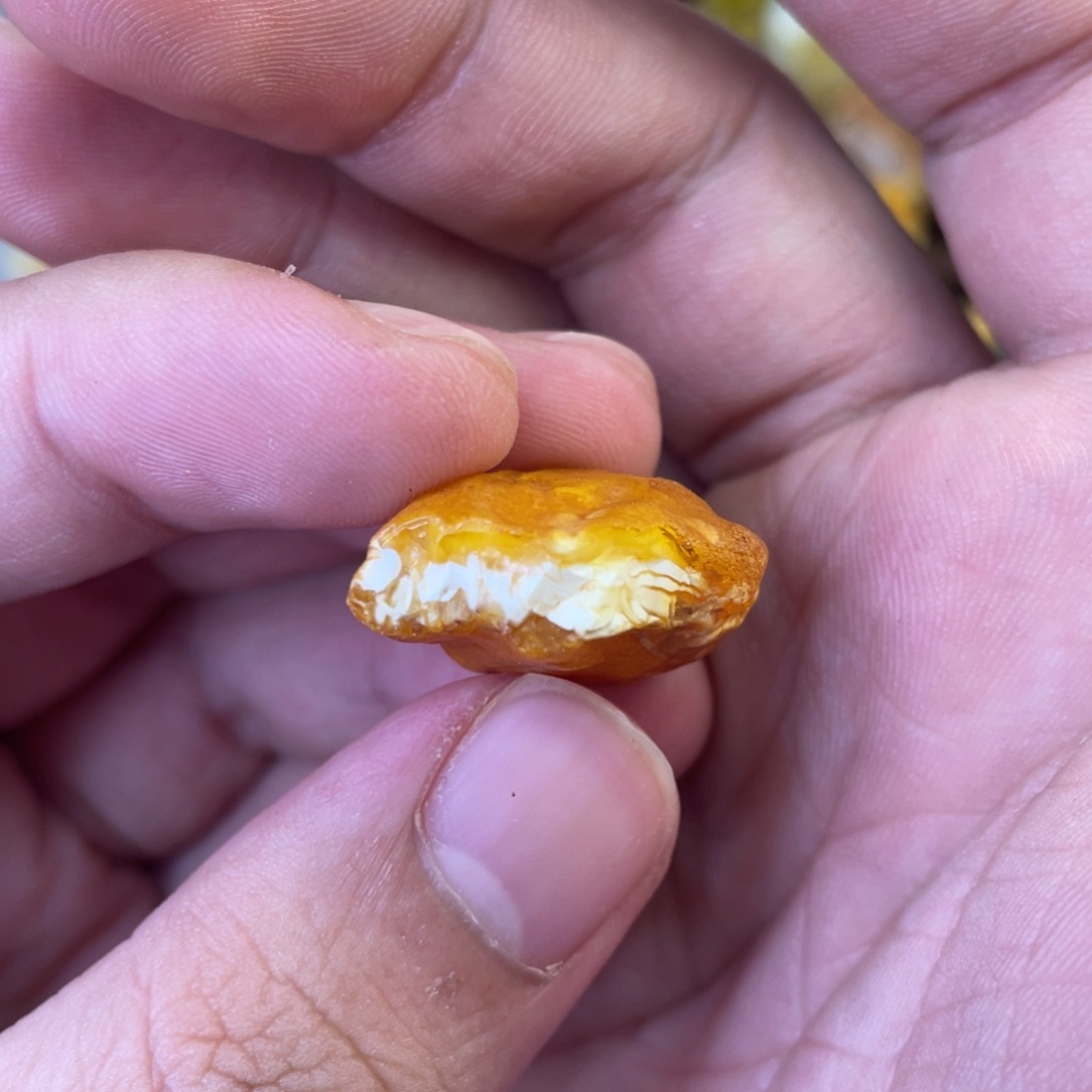 定制琥珀天然琥珀