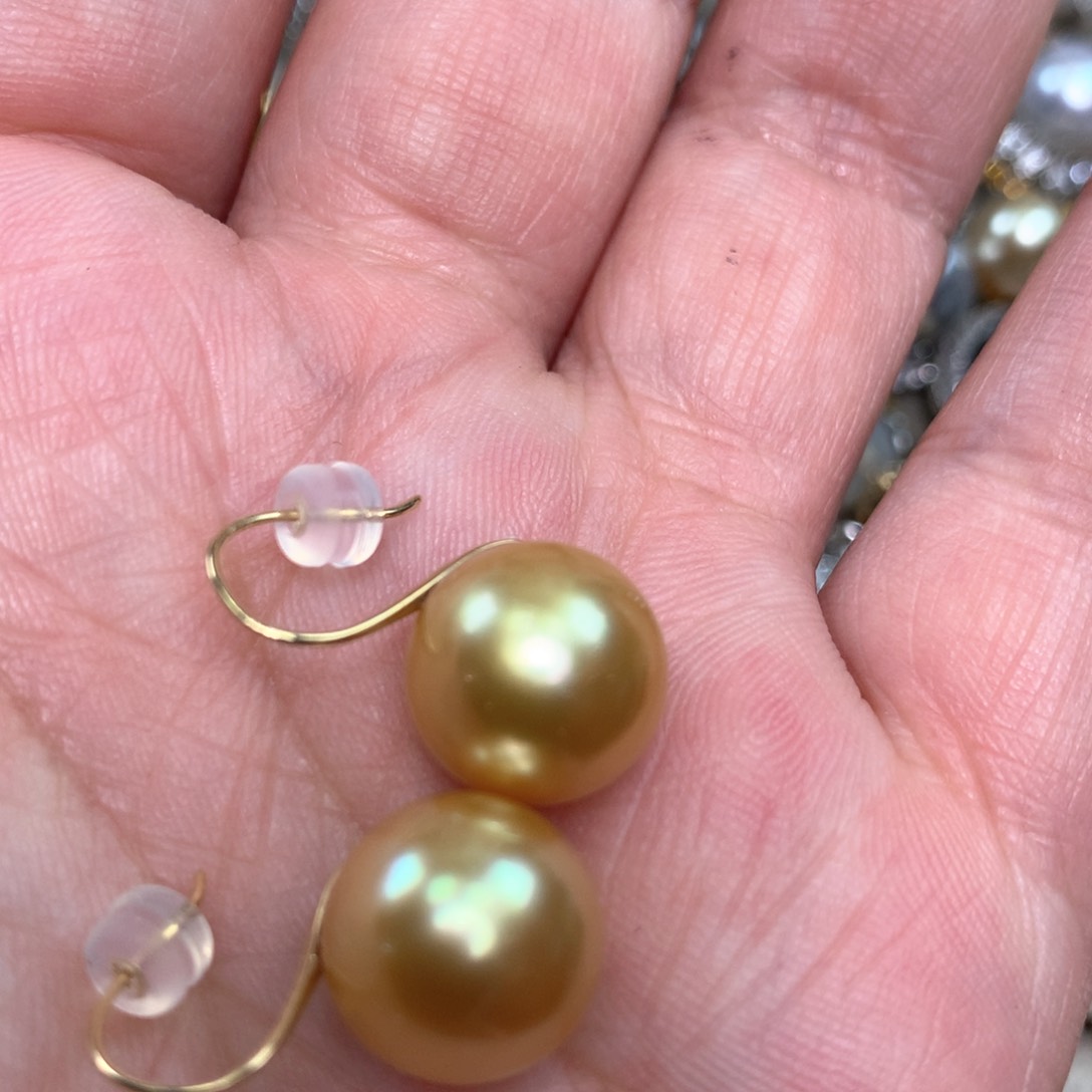 海水珍珠耳饰18K金镶嵌