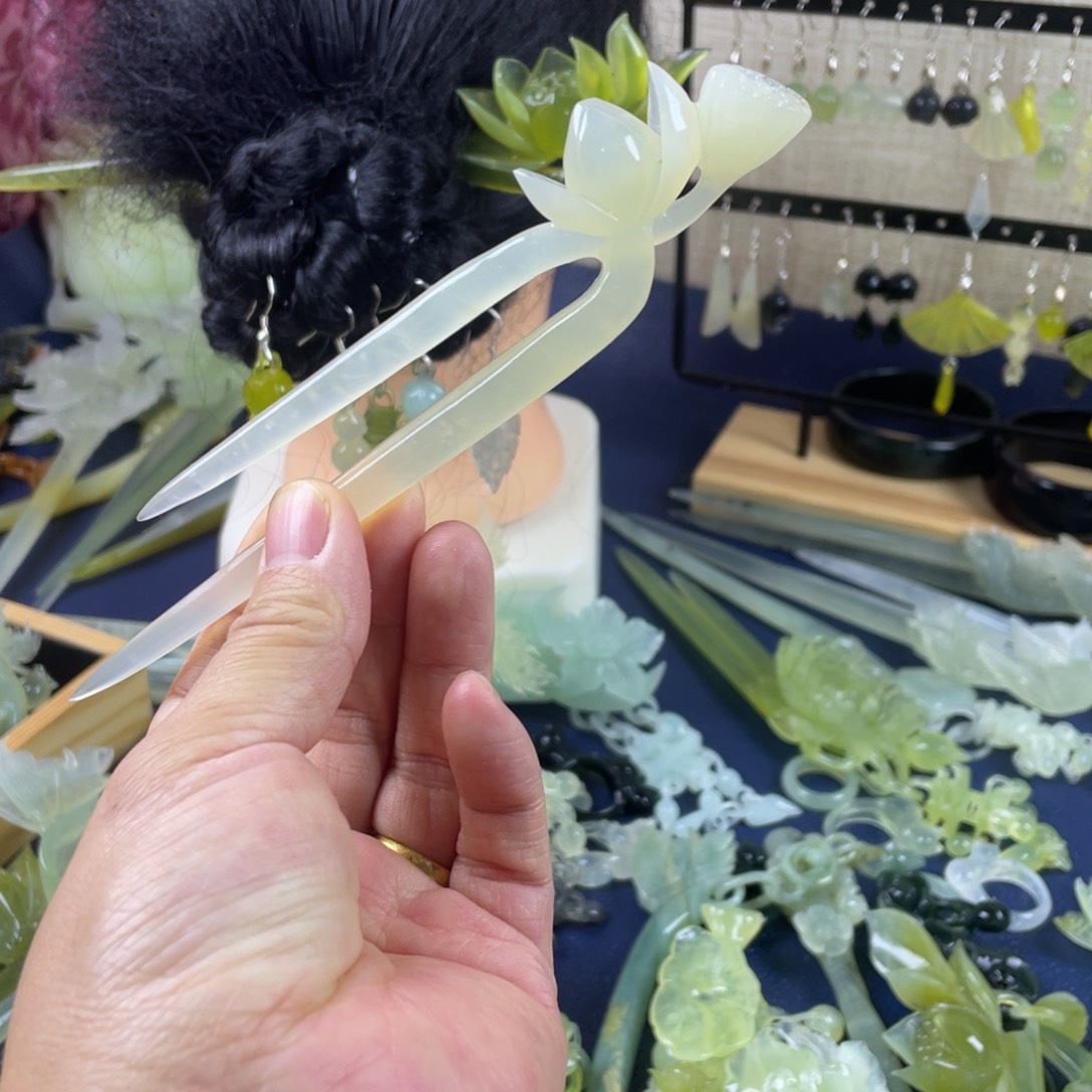 蛇纹石玉发饰未镶嵌