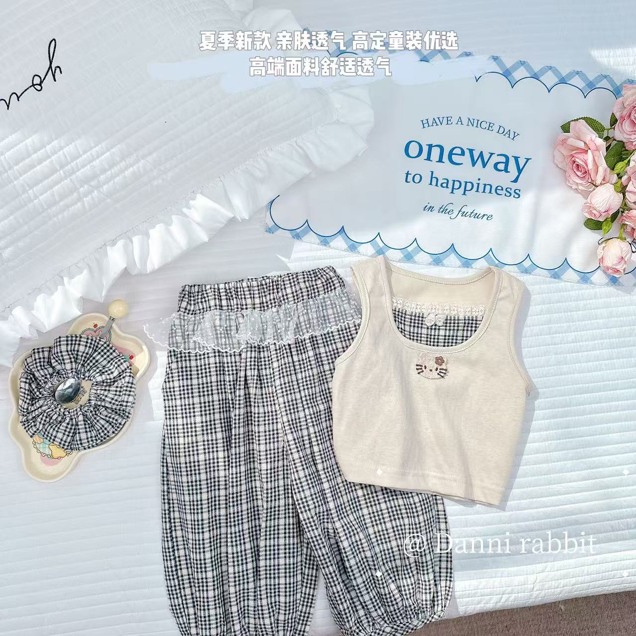 【Dannirabbit】*猫咪背心格子裤女童套装【七分裤】X-7293