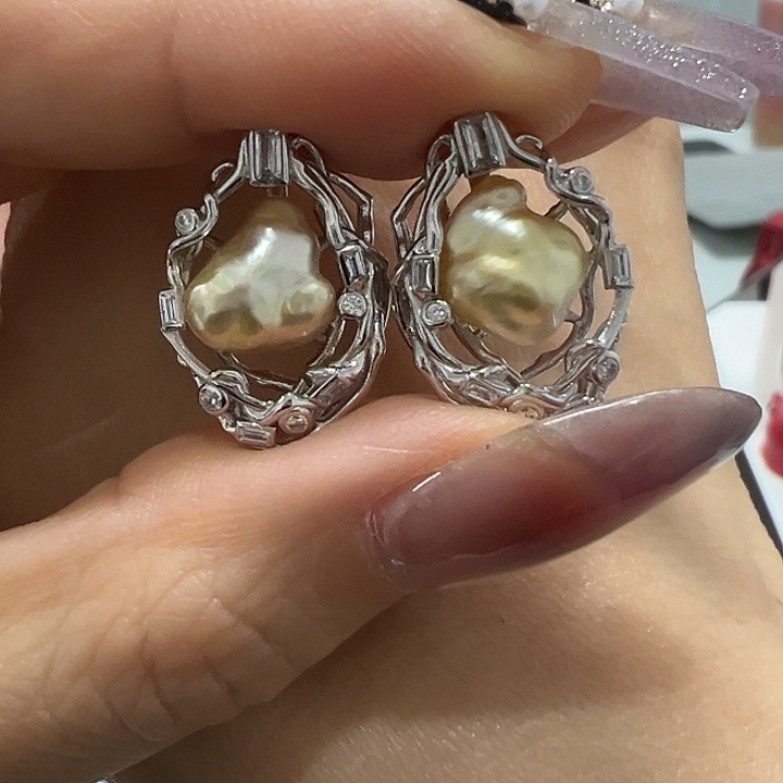 银S925镶嵌耳饰海水珍珠