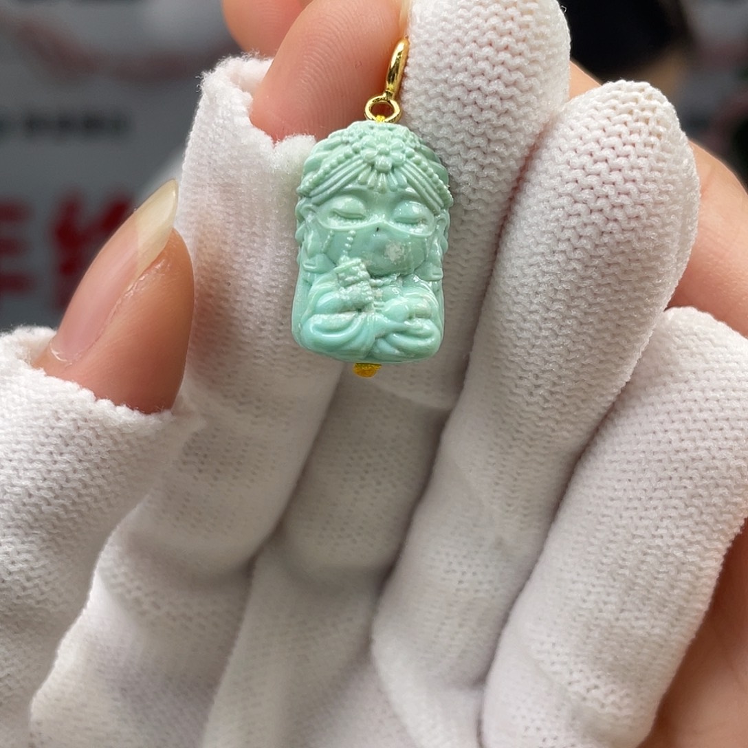 绿松石未镶嵌挂件