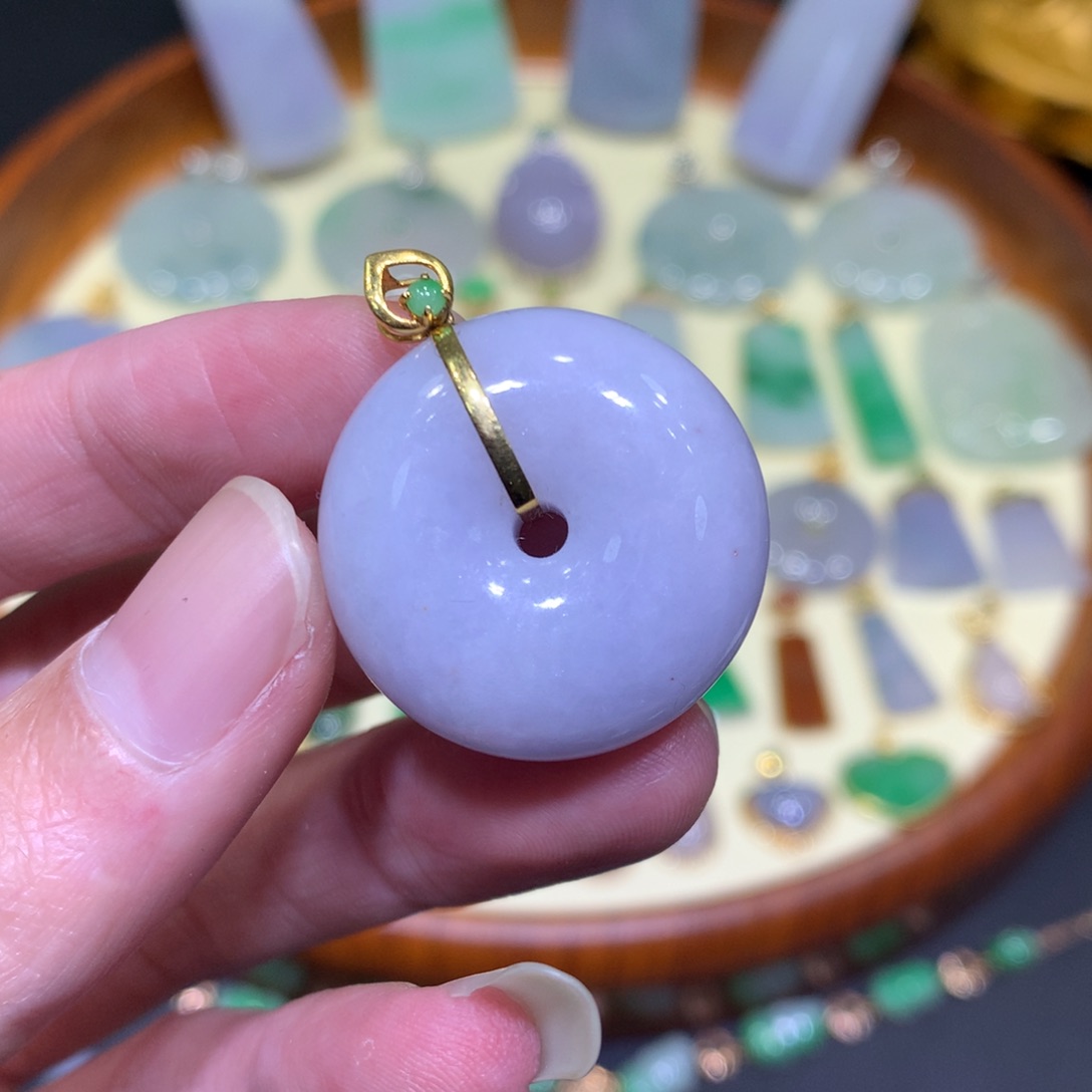 翡翠吊坠(不含链)18K金镶嵌