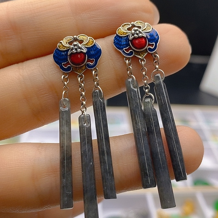 博***彤翡翠未镶嵌耳饰翡翠