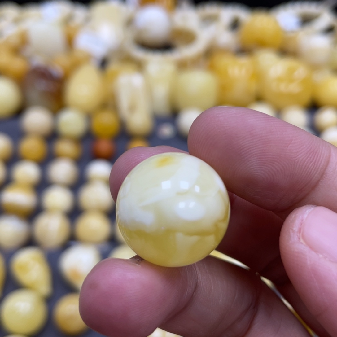 蜜蜡未镶嵌裸石18.4mm福利款 皮色