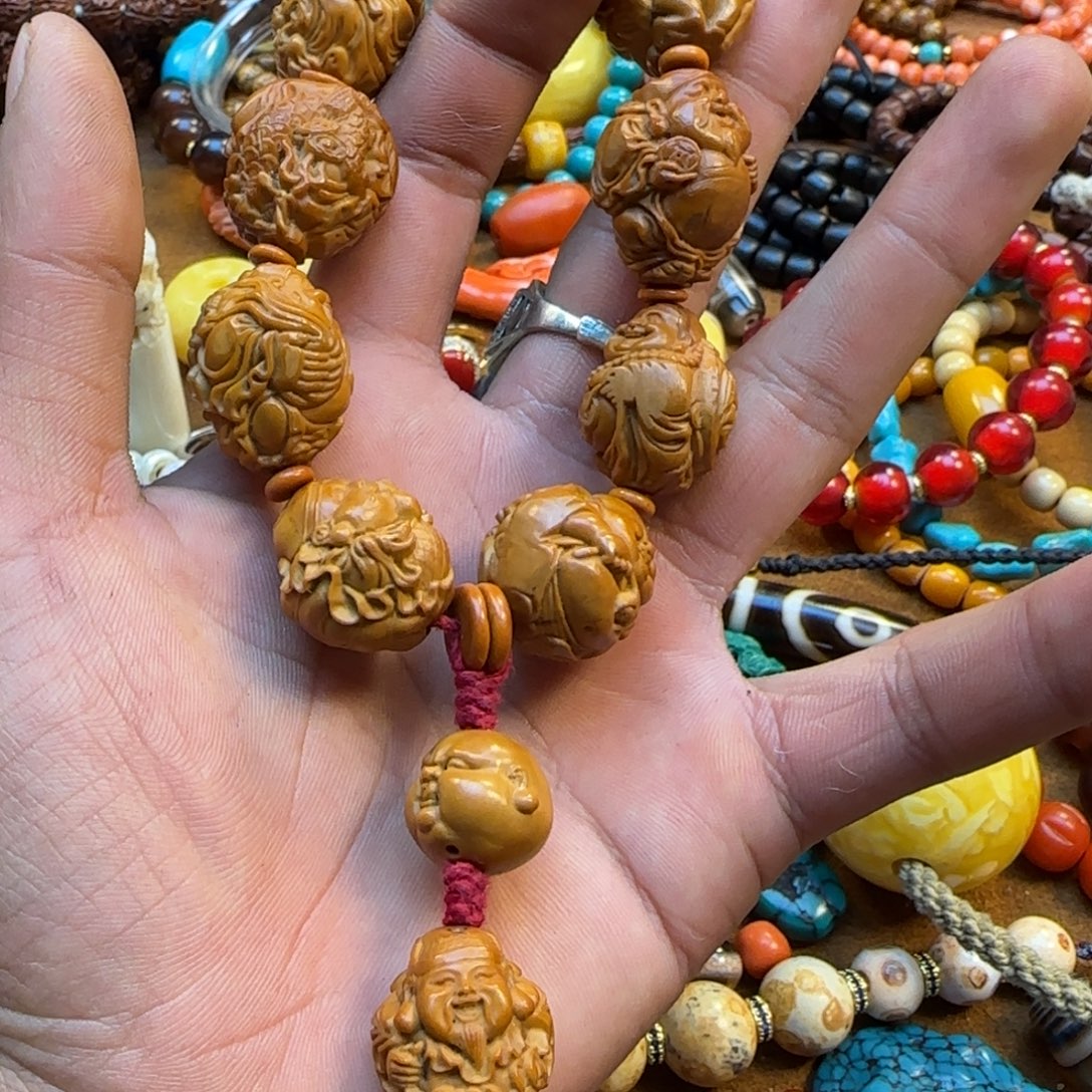 桃核吊坠拉萨市的拉萨保真