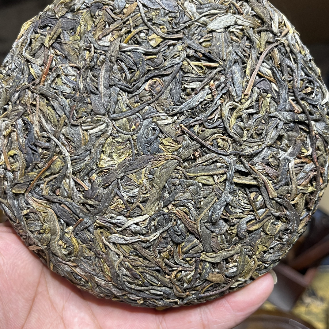 通用连接饼茶200克古树特点香甜柔润水含香甘甜丝滑古韵喉韵冷韵、