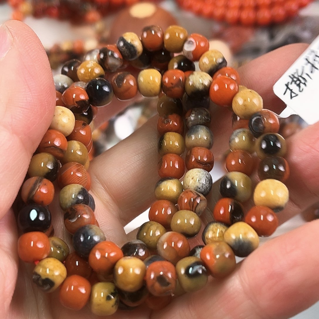 南红玛瑙手链合金?***秋