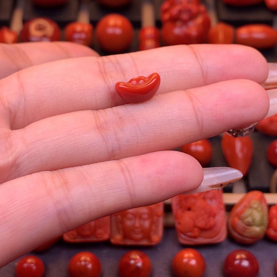 南红玛瑙未镶嵌原矿精工元宝11.8mm