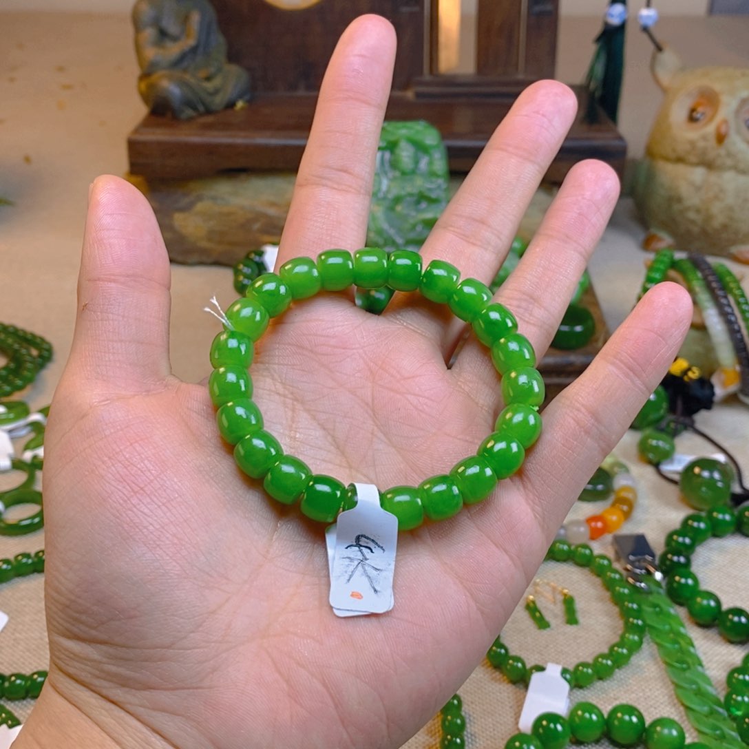 和田玉颈饰未镶嵌l****喵