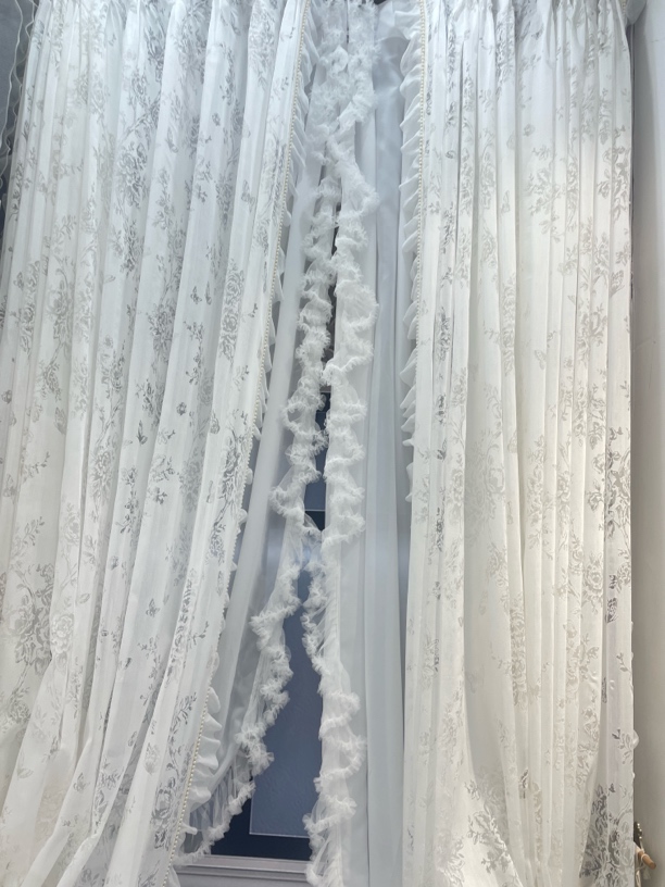 白色仿真丝底纱蝴蝶纱，飘逸唯美，可双层高温定型