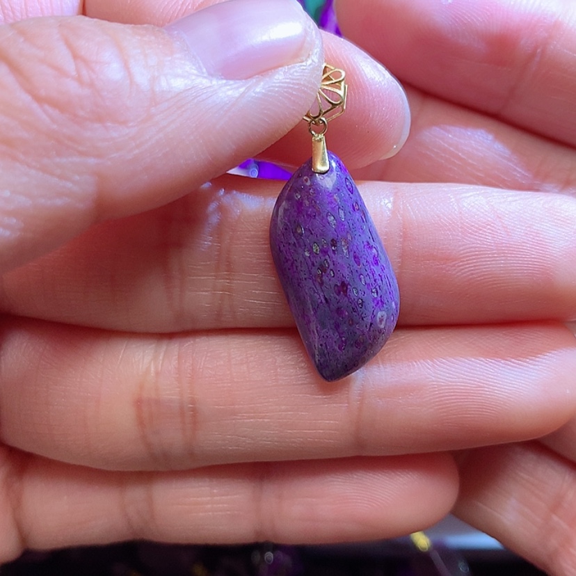 【闪购商品】苏纪石（舒俱来）吊坠18K金镶嵌