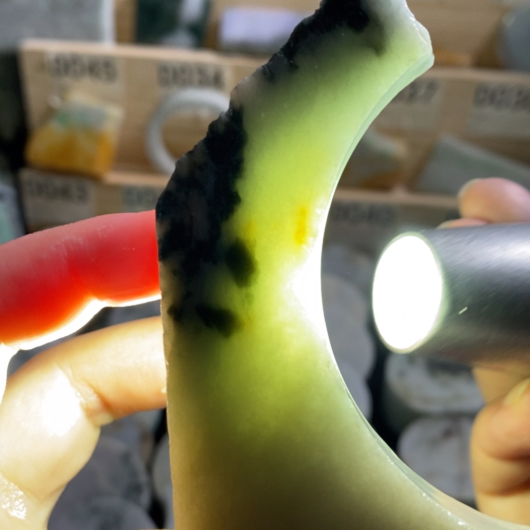 颈饰未镶嵌翡翠天然翡翠