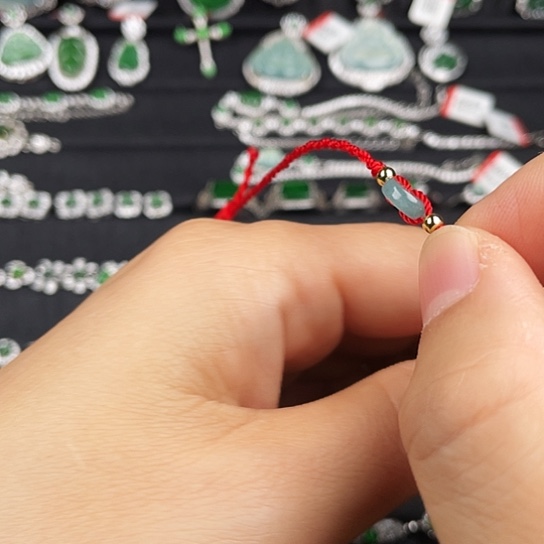 翡翠未镶嵌手链翡翠未镶嵌手链