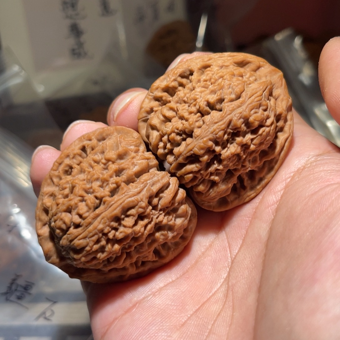 年***刀吊坠文玩核桃42南疆石核桃