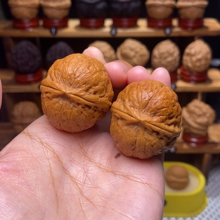 文玩核桃吊坠胖头陀2