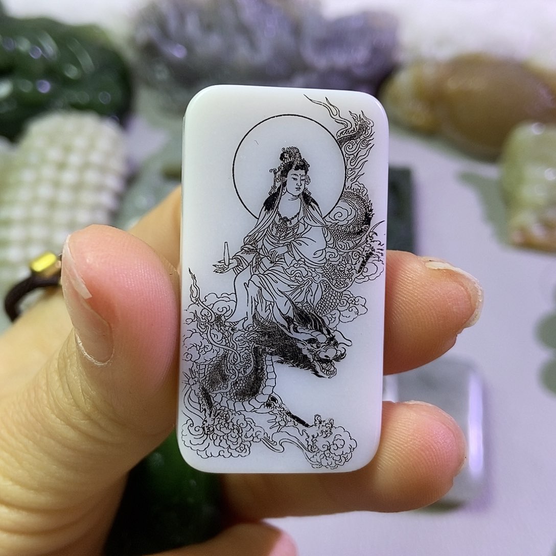 和田玉（糖玉）颈饰未镶嵌