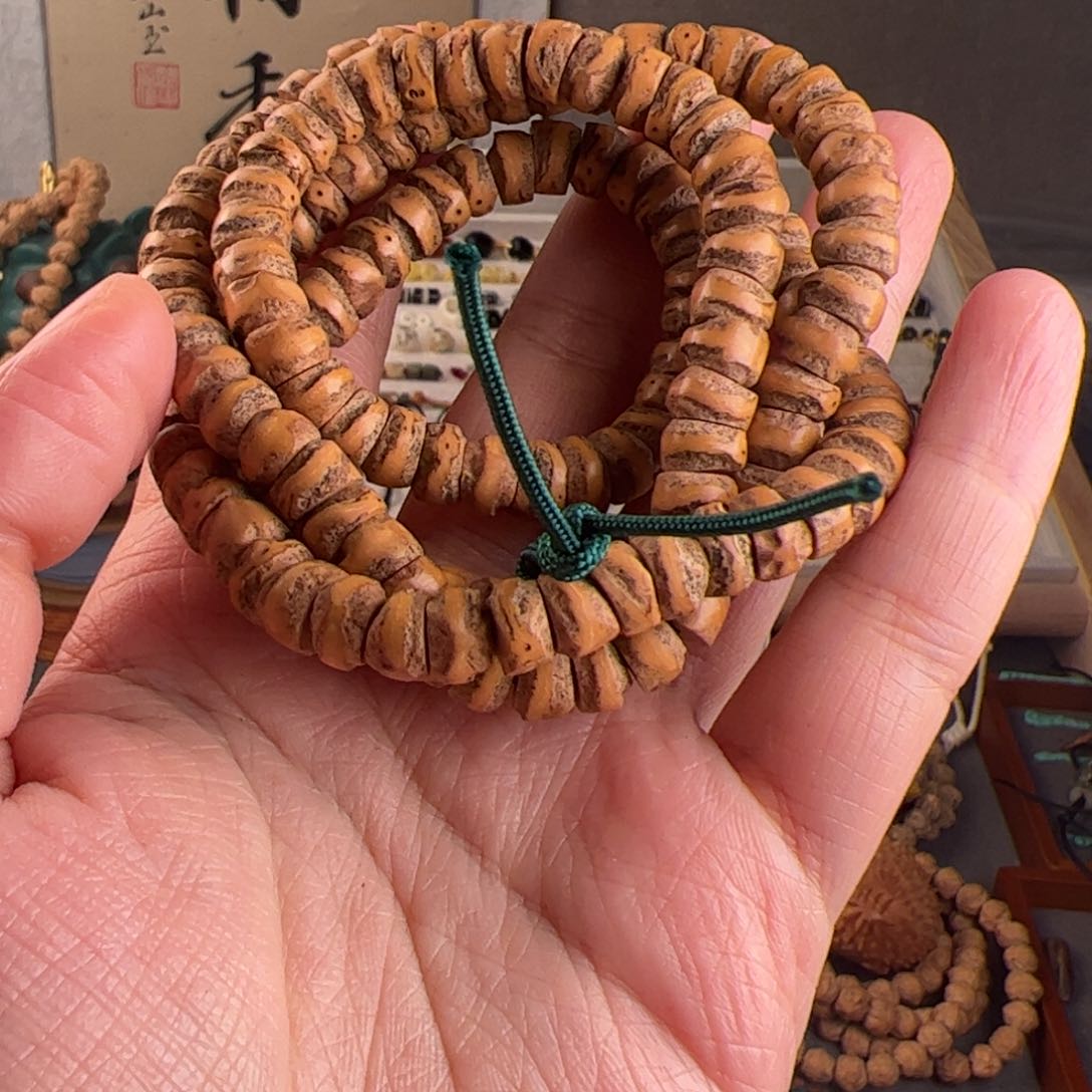 柏香籽/百香籽吊坠睡****郎