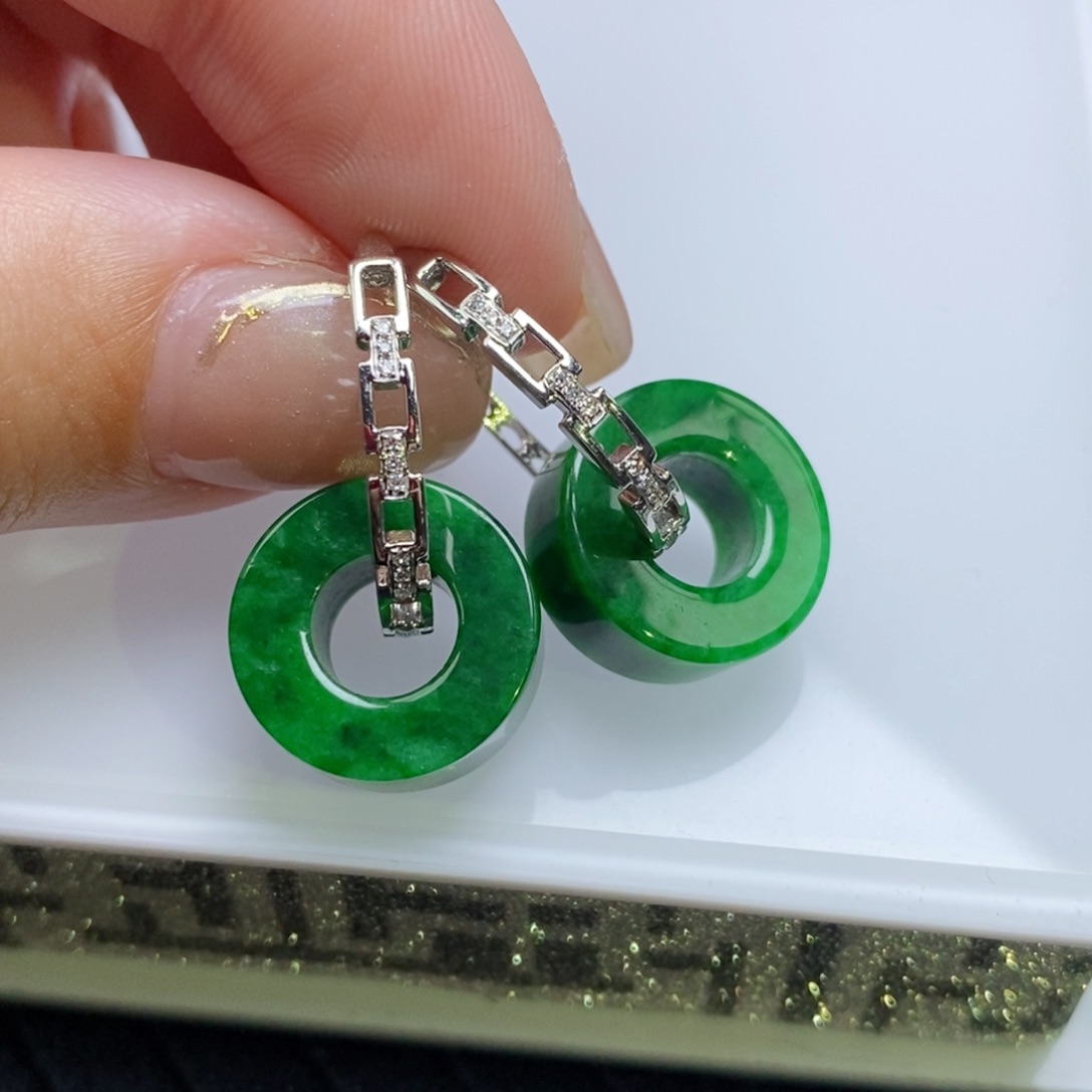 翡翠18K金镶嵌耳饰路路通