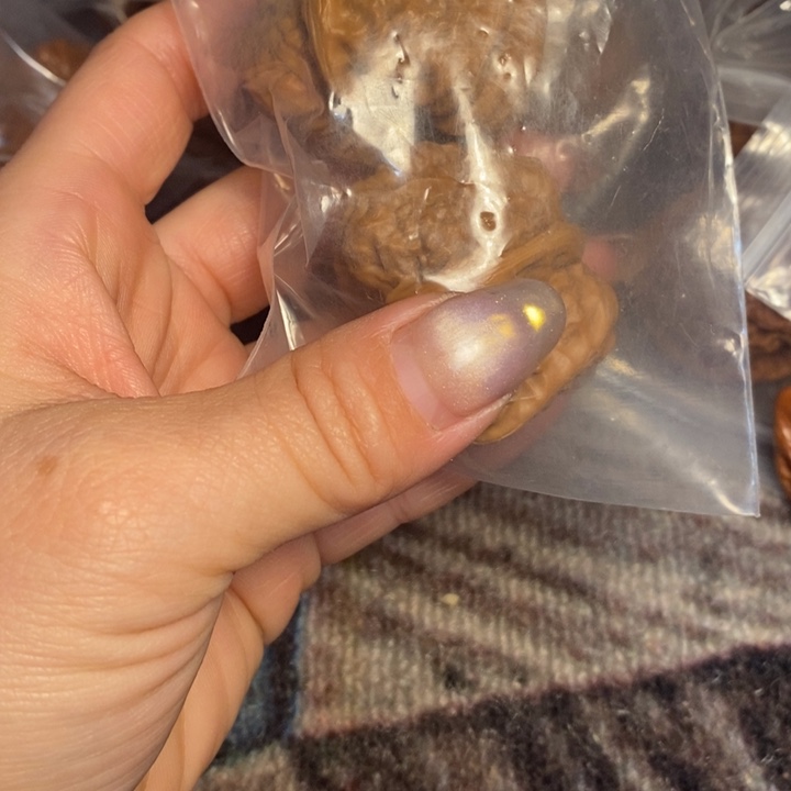 一***酒吊坠文玩核桃             