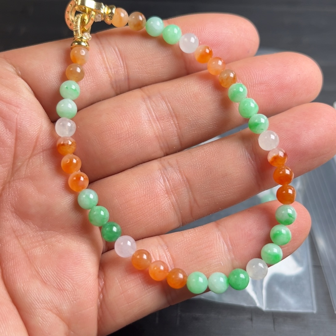 定制翡翠未镶嵌翡翠手串