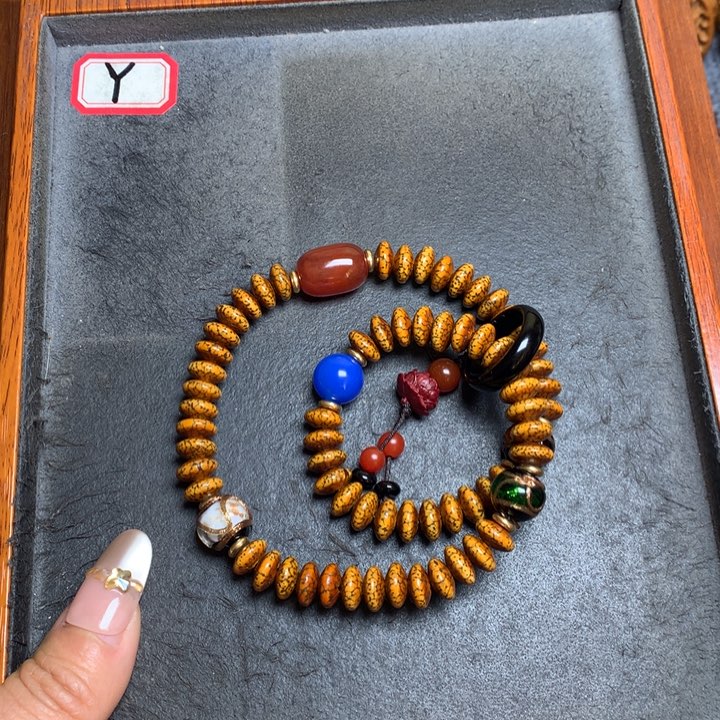 星月菩提吊坠菩提