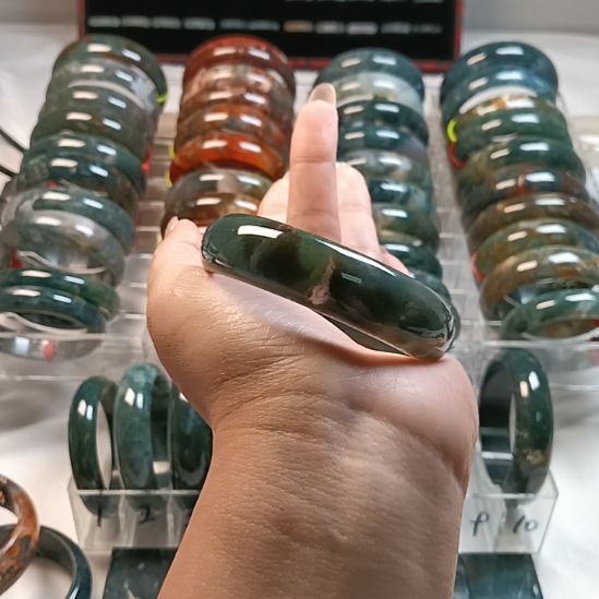 玛瑙/玉髓未镶嵌手镯