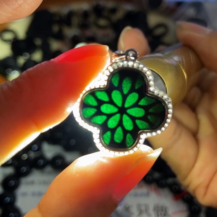 翡翠银S925镶嵌颈饰墨翠