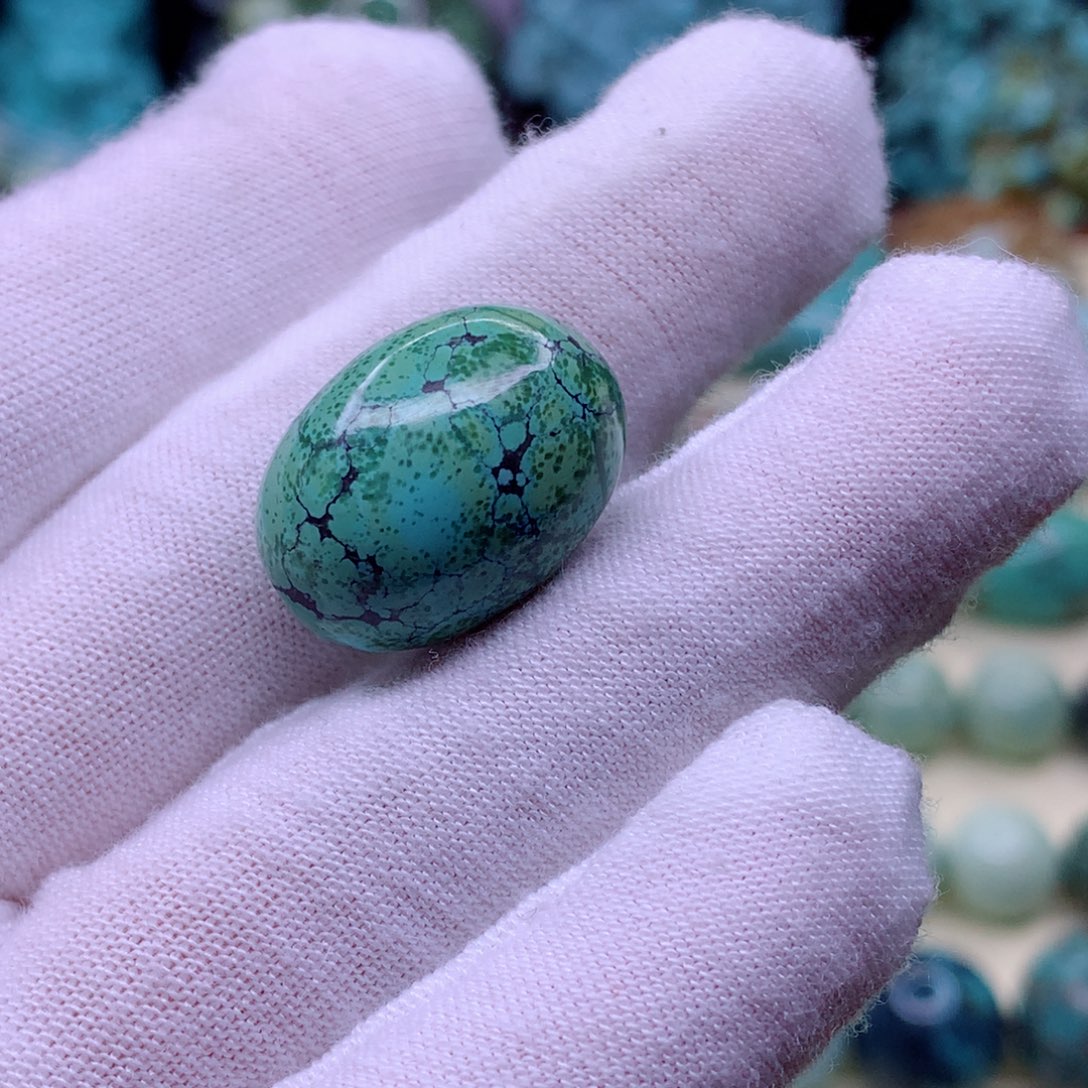 绿松石颈饰未镶嵌