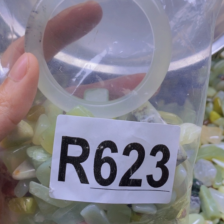 未镶嵌岫玉鱼缸石