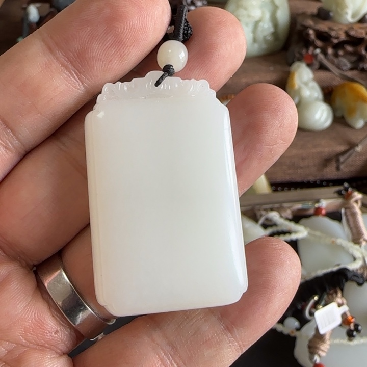 和田玉挂件未镶嵌益*