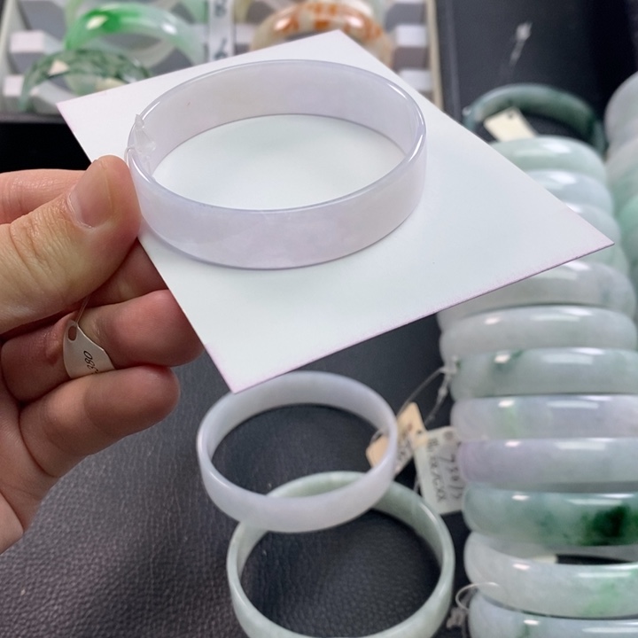 未镶嵌手镯翡翠公主