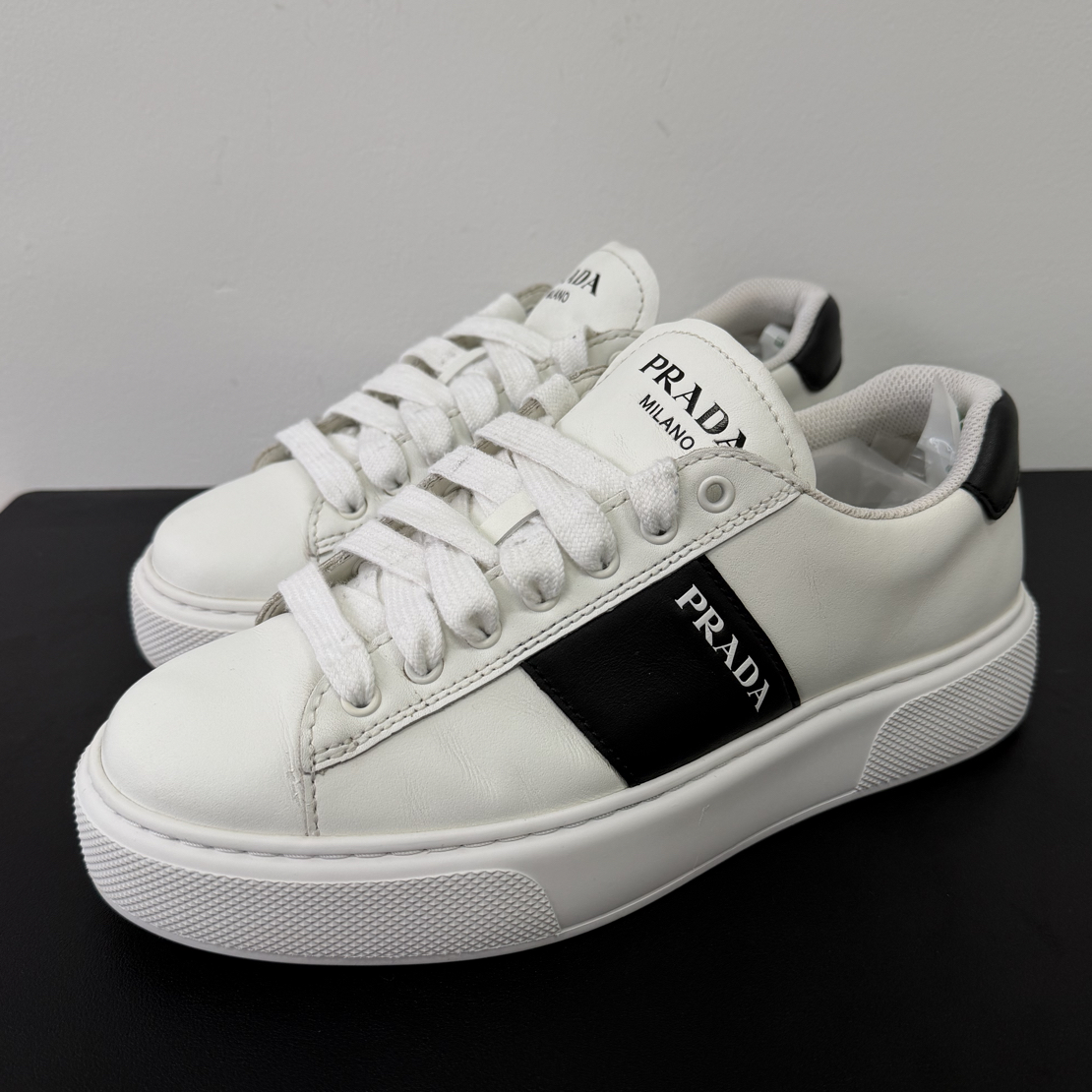 99新 Prada/普拉达 41欧 黑白厚底板鞋