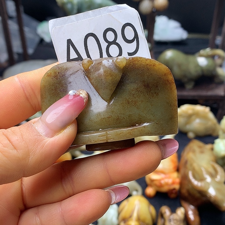 和田玉未镶嵌车挂