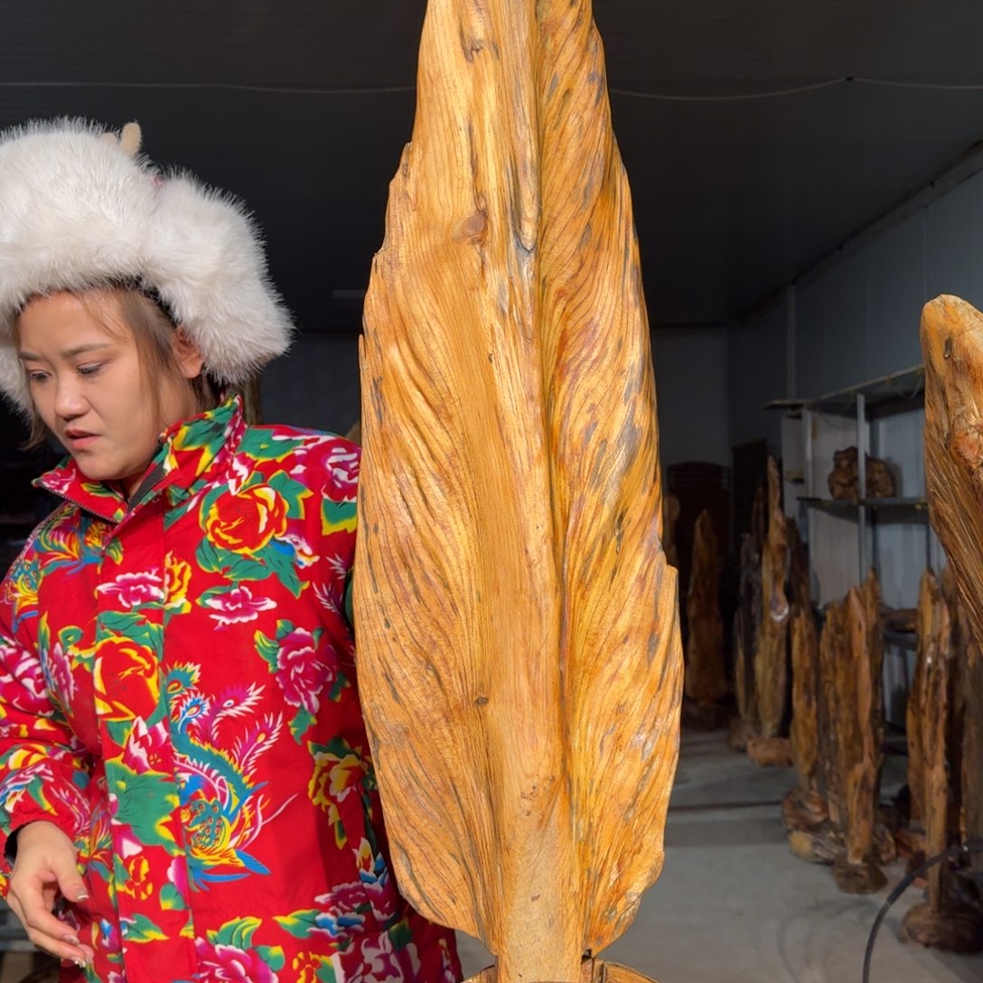 哥***哥木佳友琥珀木摆件10