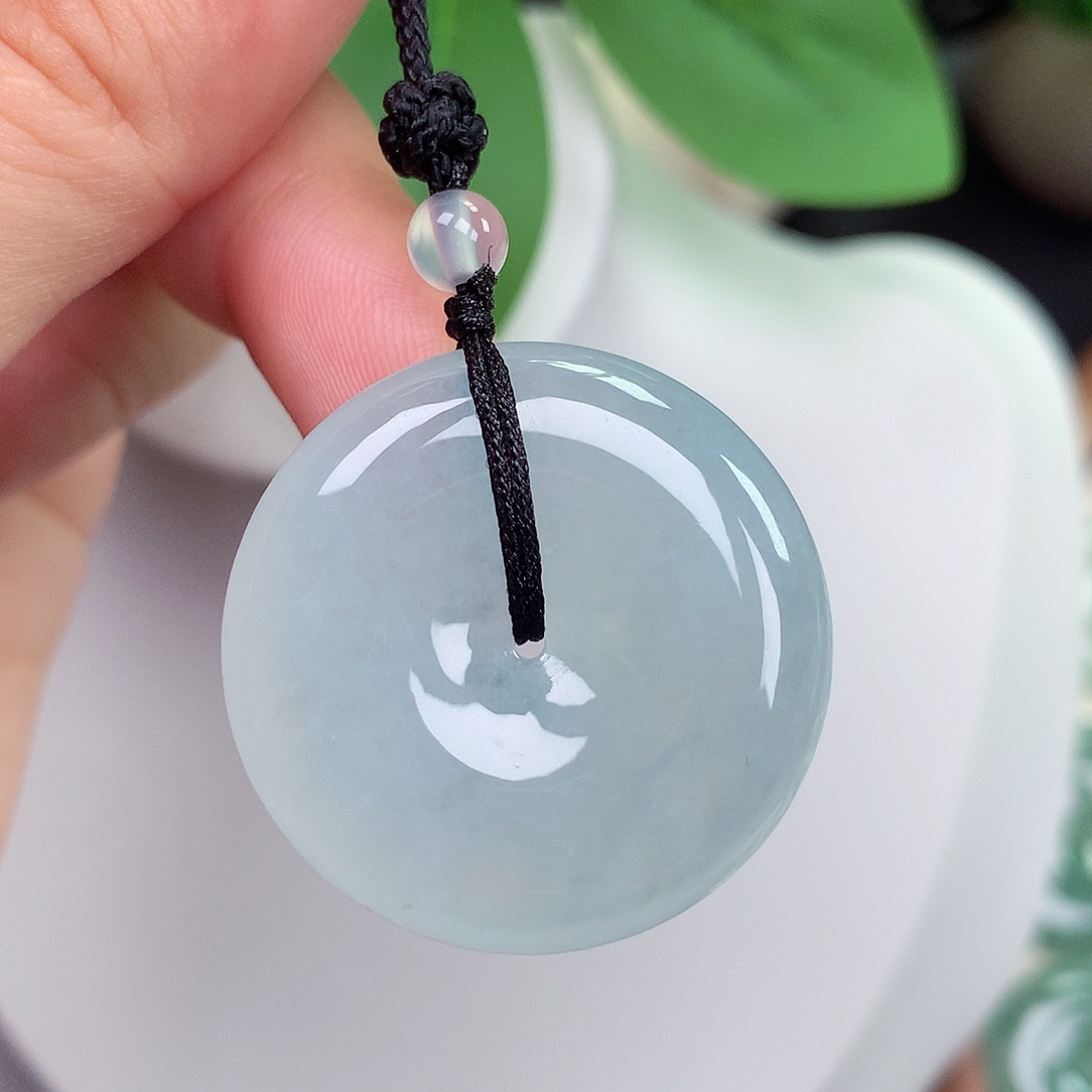 颈饰未镶嵌翡翠平安扣 30.4x6.2mm