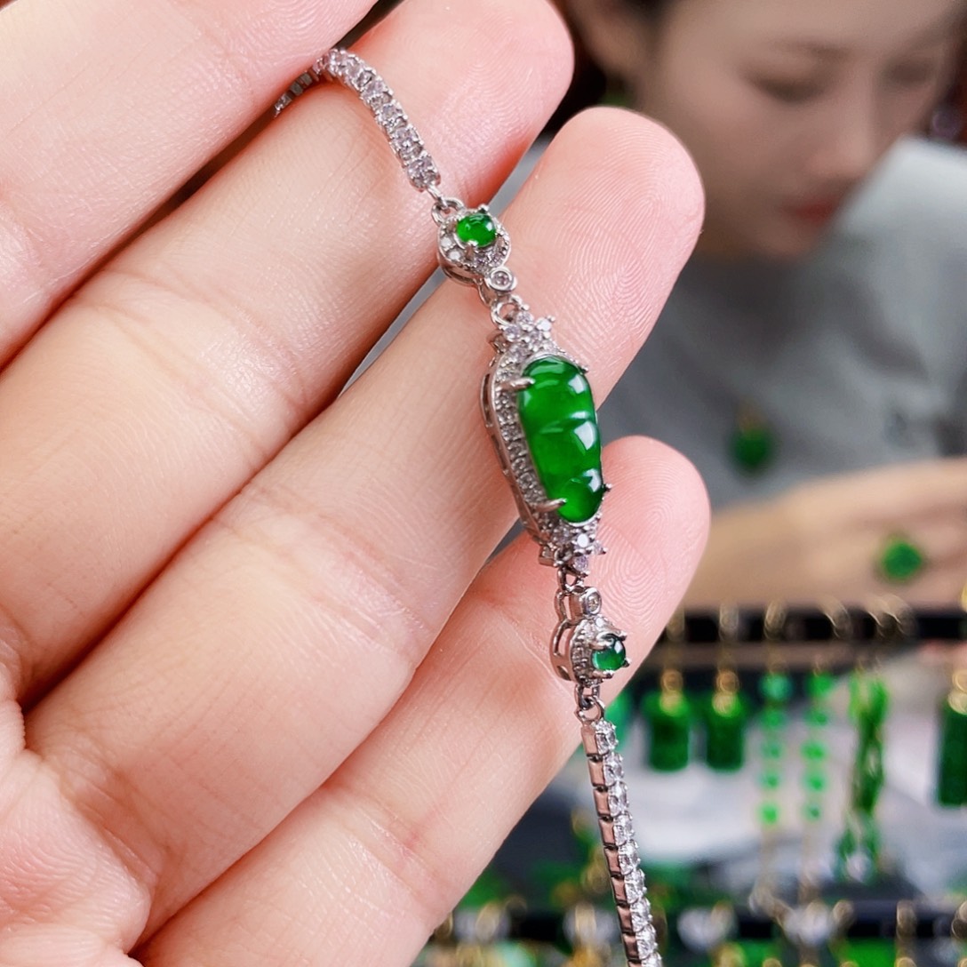 翡翠银S925镶嵌耳饰