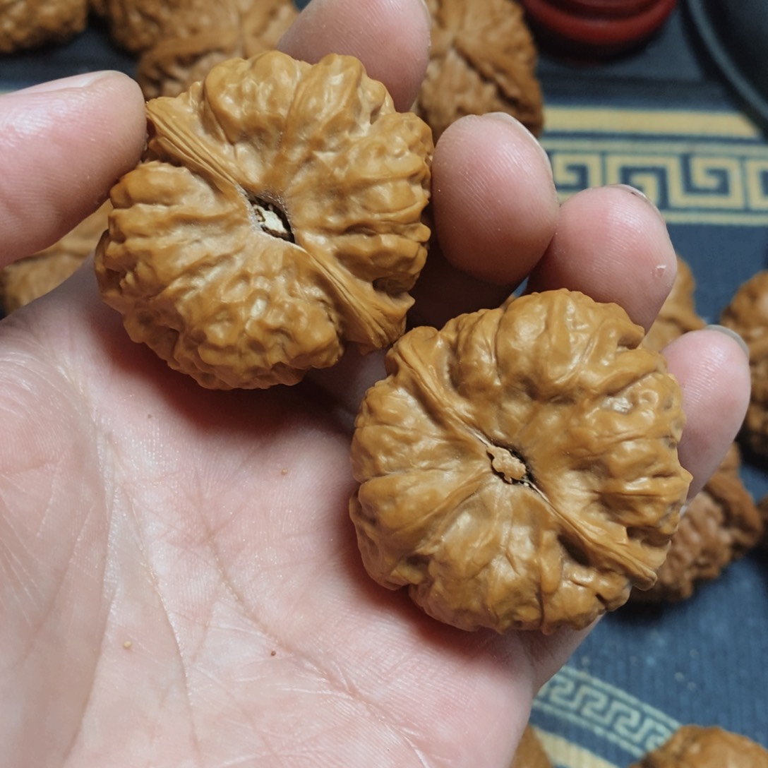 文玩核桃把件蛤蟆头 40 199