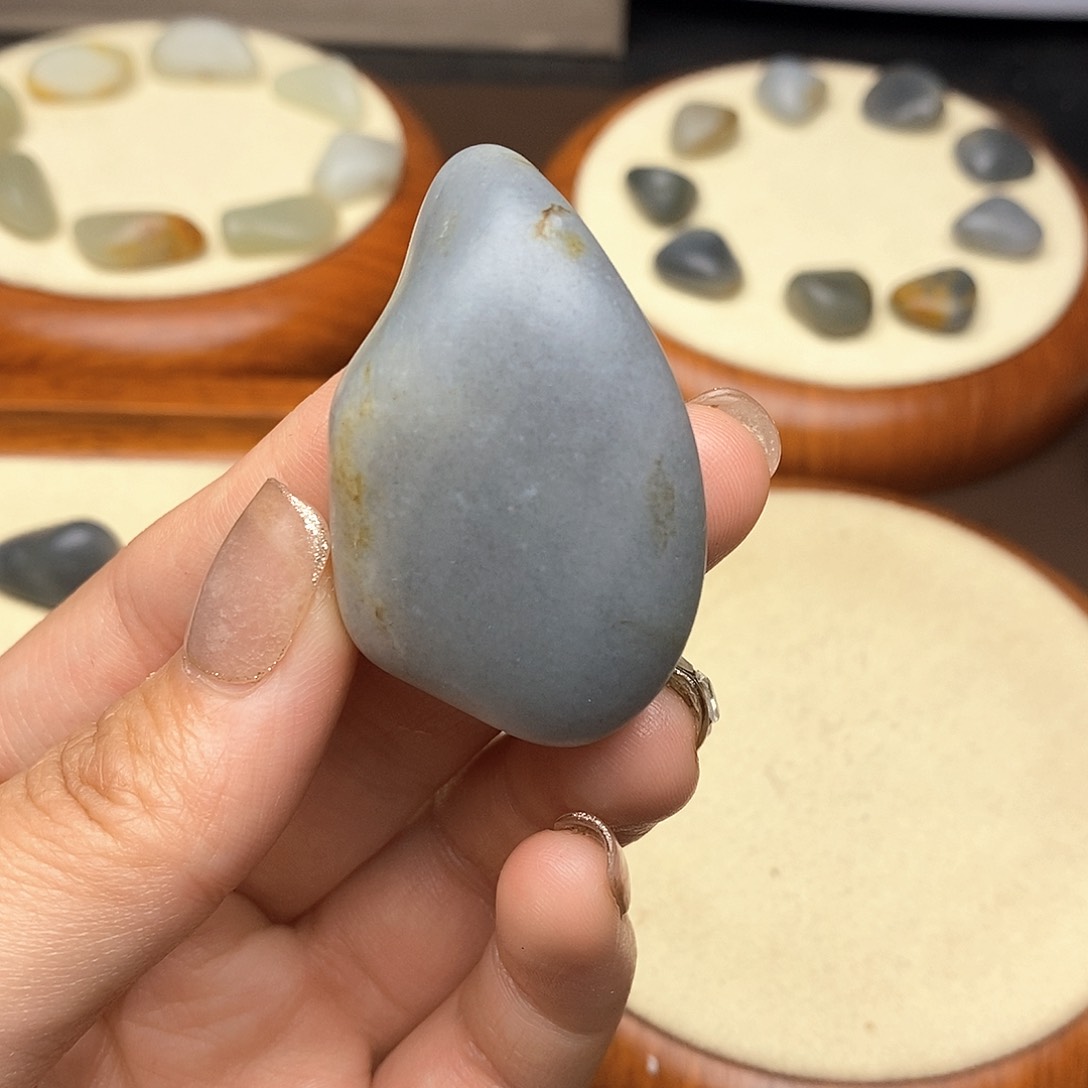 和田玉未镶嵌颈饰11