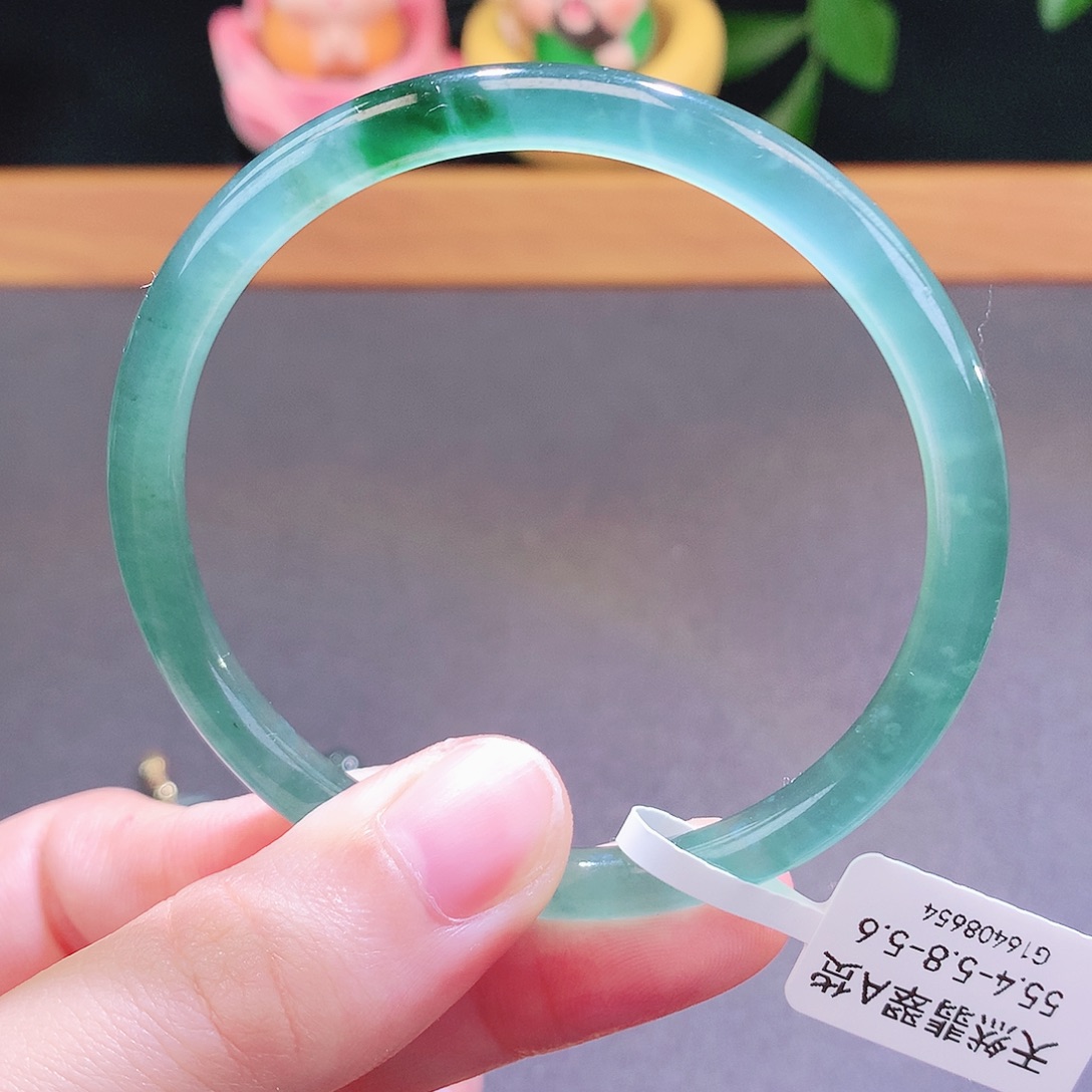 翡翠未镶嵌手镯天然翡翠
