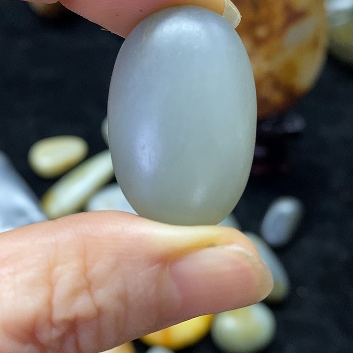 未镶嵌和田玉（糖玉）挂件
